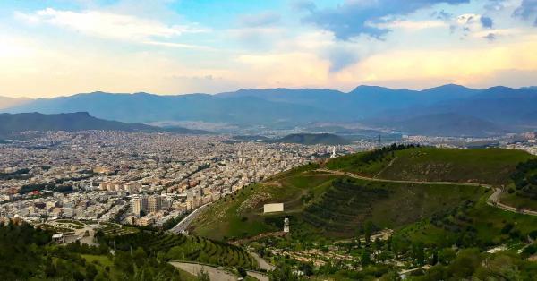 راهنمای سفر به سنندج؛ سرزمین هم آوایی موسیقی و تاریخ راهنمای سفر به سنندج؛ سرزمین هم آوایی موسیقی و تاریخ
